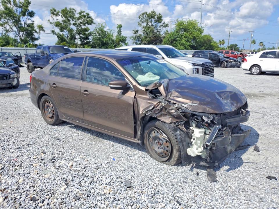 62466546 :رقم المزاد ، 3VWDZ7AJXBM133126 vin ، 2011 Volkswagen Jetta مزاد بيع