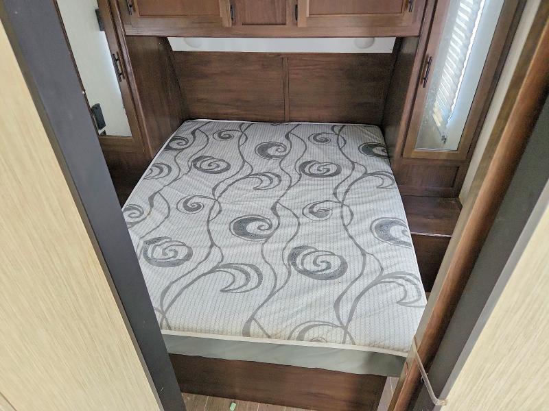 2020 Forest River Cherokee 304bh მანქანა იყიდება აუქციონზე, vin: 4X4TCKF2XLX143567, აუქციონის ნომერი: 62460716