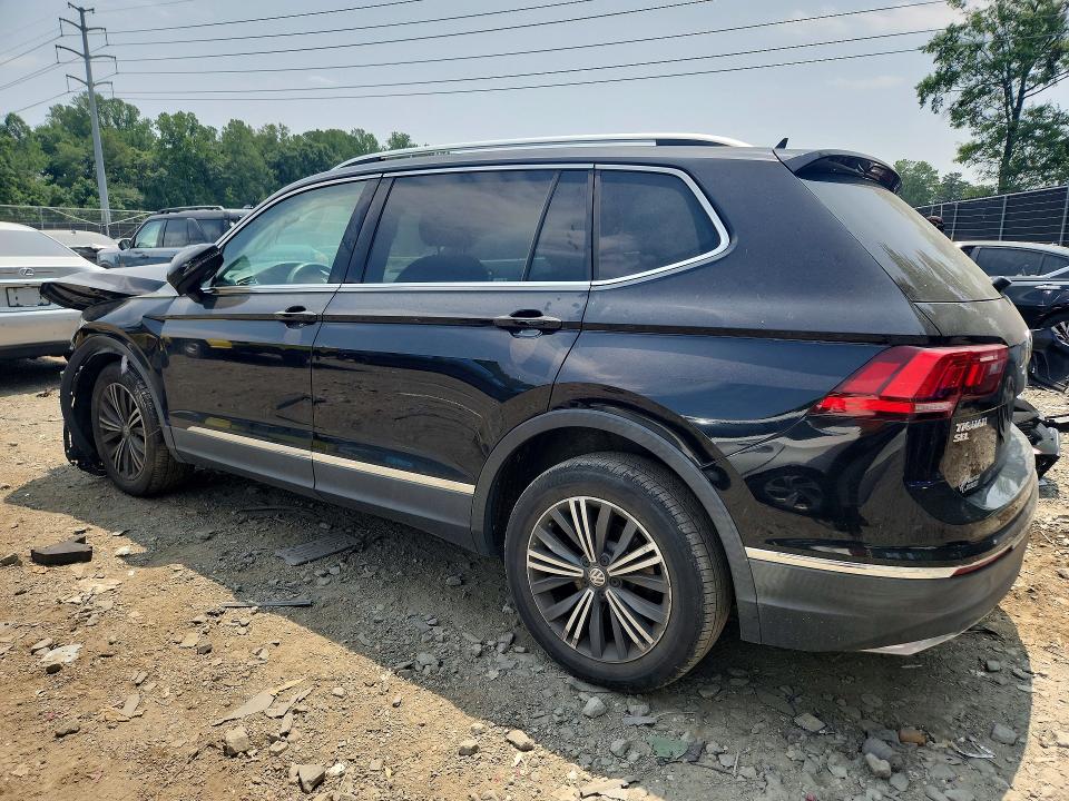 Продажа на аукционе авто 2018 Volkswagen Tiguan, vin: 3VV2B7AX2JM016157, номер лота: 61767796