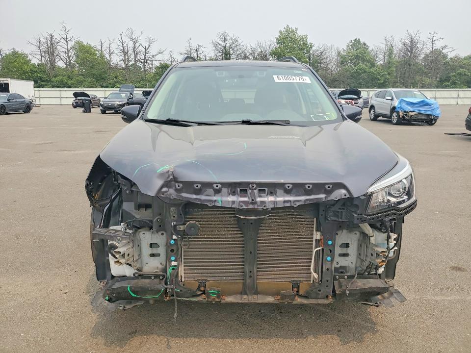 61005776 :رقم المزاد ، JF2SKASC3KH485353 vin ، 2019 Subaru Forester مزاد بيع