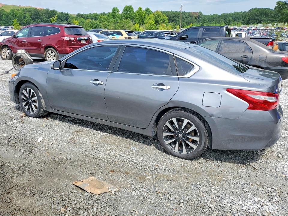 62464096 :رقم المزاد ، 1N4AL3APXJC233981 vin ، 2018 Nissan Altima مزاد بيع