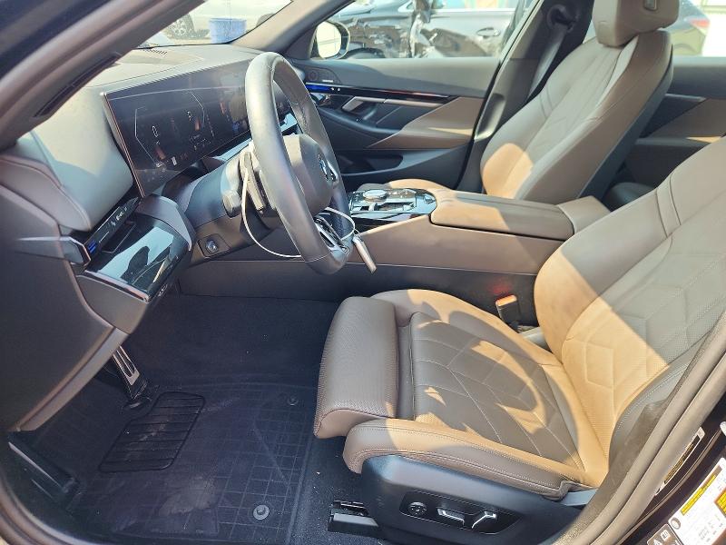 Продаж на аукціоні авто 2025 Bmw 530, vin: WBA53FJ01SCT27195, номер лоту: 61338986