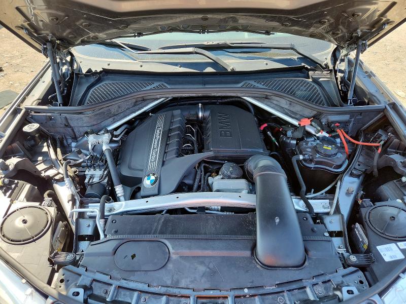 Продажа на аукционе авто 2015 Bmw X5, vin: 5UXKR0C52F0P16024, номер лота: 60632916
