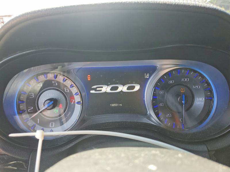 61482016 :رقم المزاد ، 2C3CCABG7JH296091 vin ، 2018 Chrysler 300 مزاد بيع