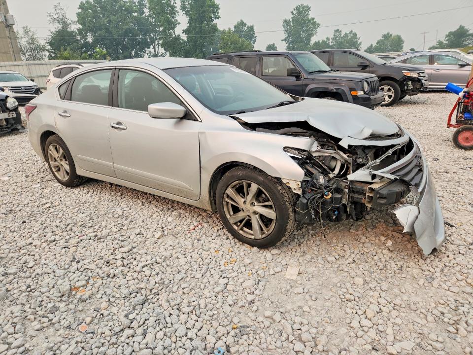 60644226 :رقم المزاد ، 1N4AL3AP3FC585629 vin ، 2015 Nissan Altima مزاد بيع