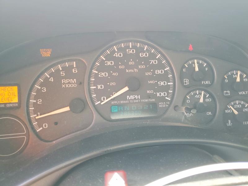 Продажа на аукционе авто 2002 Chevrolet Silverado, vin: 2GCEK19T221226101, номер лота: 61736736