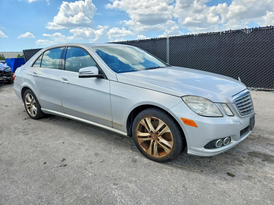 2010 Mercedes-benz E მანქანა იყიდება აუქციონზე, vin: WDDHF8HB1AA113480, აუქციონის ნომერი: 62300656