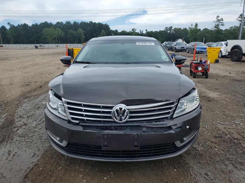 61036716 :رقم المزاد ، WVWBP7AN7FE813791 vin ، 2015 Volkswagen Cc مزاد بيع