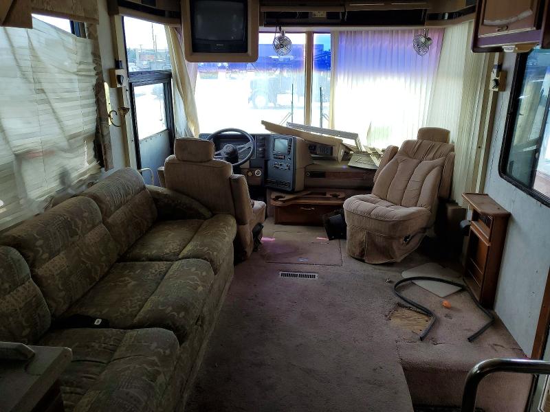 57689436 :رقم المزاد ، 4UZ6XFBC0TC842738 vin ، 1996 Winnibago Recreational Vehicle (rv) مزاد بيع