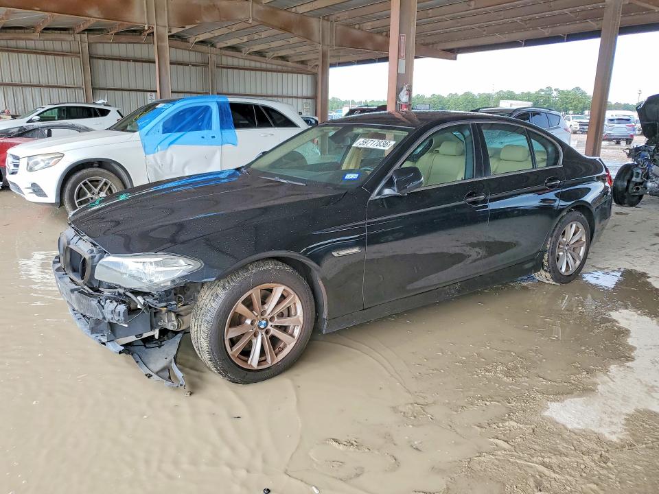 59717836 :رقم المزاد ، WBA5A7C51FG143054 vin ، 2015 Bmw 528 مزاد بيع