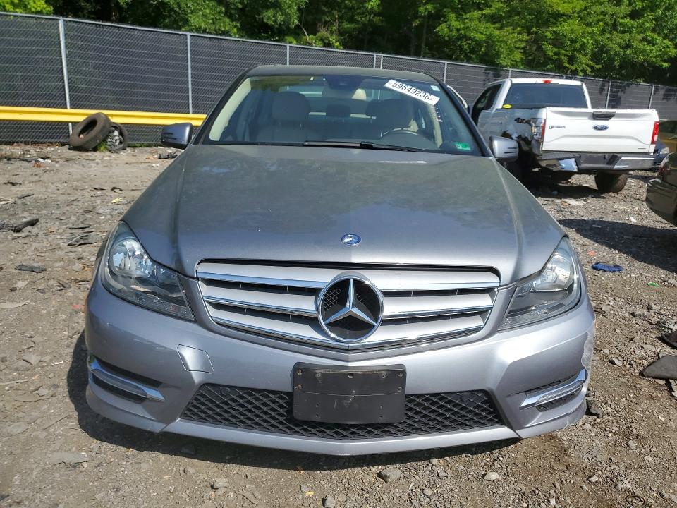 Продаж на аукціоні авто 2013 Mercedes-benz C, vin: WDDGF8AB5DR282574, номер лоту: 59649236