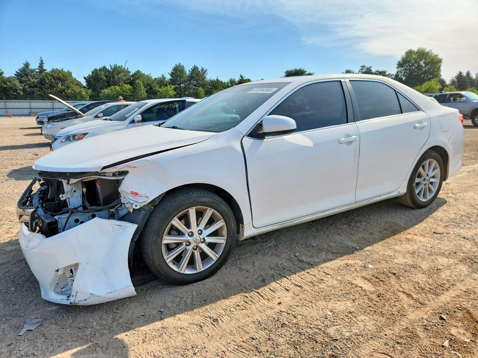Aukcja sprzedaży 2014 Toyota Camry, vin: 4T4BF1FK3ER355056, numer aukcji: 61004866