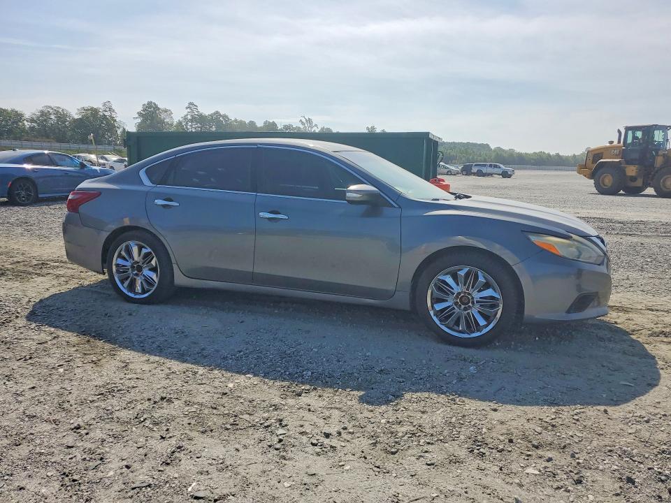 Продаж на аукціоні авто 2018 Nissan Altima, vin: 1N4AL3AP5JC124148, номер лоту: 58848596