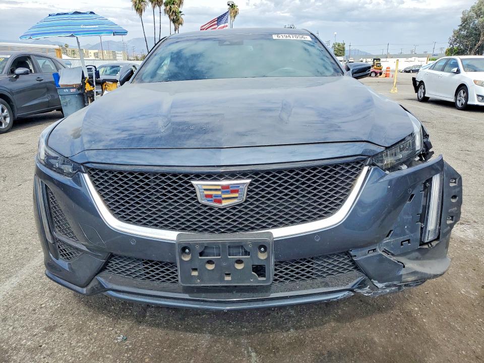 61947056 :رقم المزاد ، 1G6DP5RK5N0136181 vin ، 2022 Cadillac Ct5 مزاد بيع