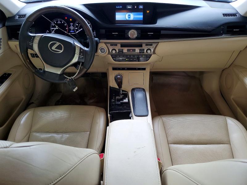 60641596 :رقم المزاد ، JTHBK1GG0F2182015 vin ، 2015 Lexus Es مزاد بيع
