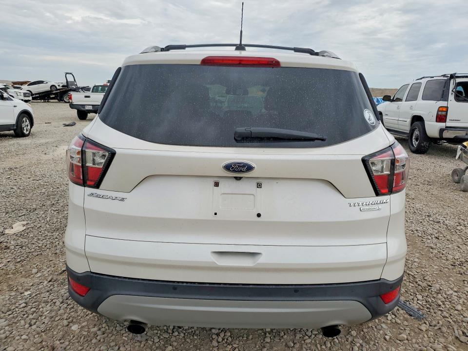 2017 Ford Escape მანქანა იყიდება აუქციონზე, vin: 1FMCU0JD2HUC19545, აუქციონის ნომერი: 62159976