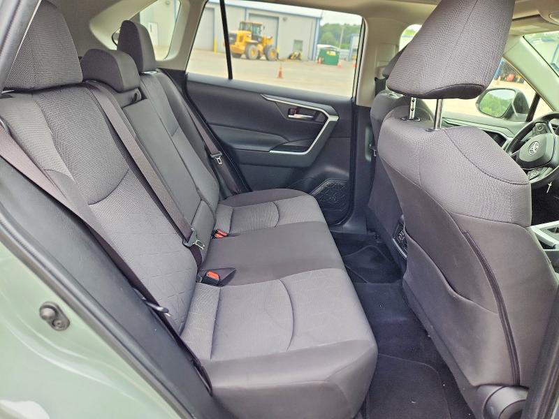 Продажа на аукционе авто 2019 Toyota Rav4, vin: JTMP1RFV0KD504420, номер лота: 61186936