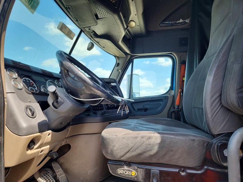 Продажа на аукционе авто 2016 Freightliner Cascadia 125, vin: 1FUGGLD58GLHA4383, номер лота: 62956876