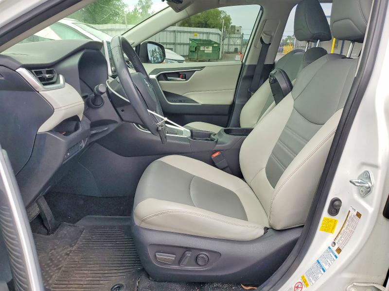 Продаж на аукціоні авто 2019 Toyota Rav4, vin: JTMA1RFV6KD011086, номер лоту: 61682546