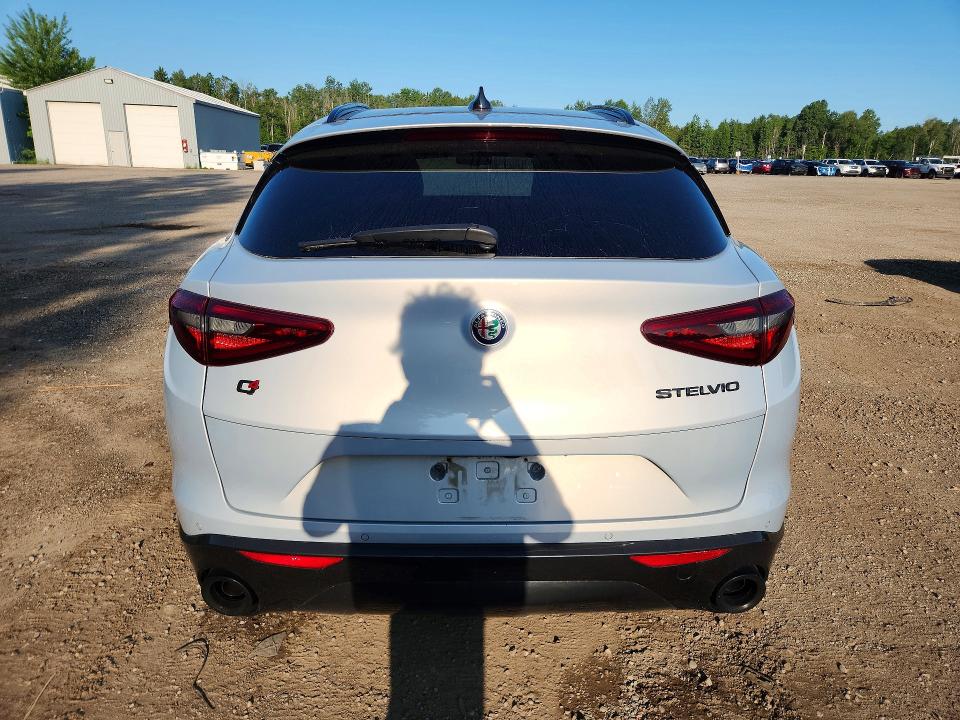 61854936 :رقم المزاد ، ZASPAKBN7L7C88053 vin ، 2020 Alfa Romeo Stelvio مزاد بيع