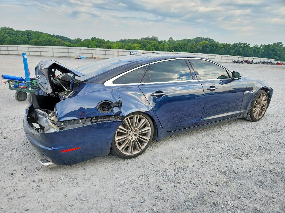 2011 Jaguar Xjl მანქანა იყიდება აუქციონზე, vin: SAJWA2GE2BMV13896, აუქციონის ნომერი: 62749576