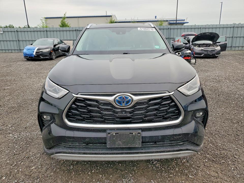 61002216 :رقم المزاد ، 5TDEBRCH2MS067952 vin ، 2021 Toyota Highlander مزاد بيع