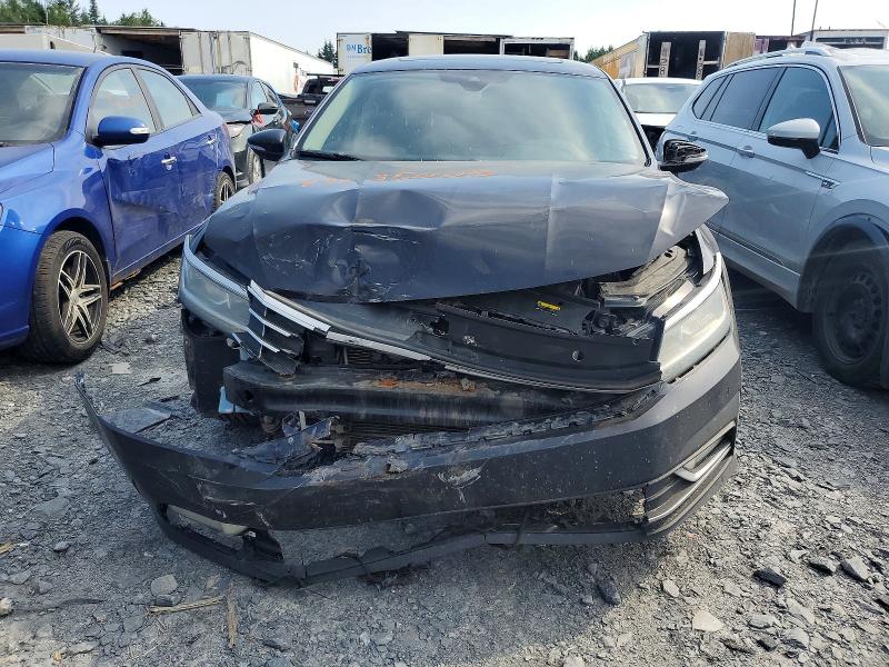 79135225 :رقم المزاد ، 1VWBA7A31JC037336 vin ، 2018 Volkswagen Passat مزاد بيع