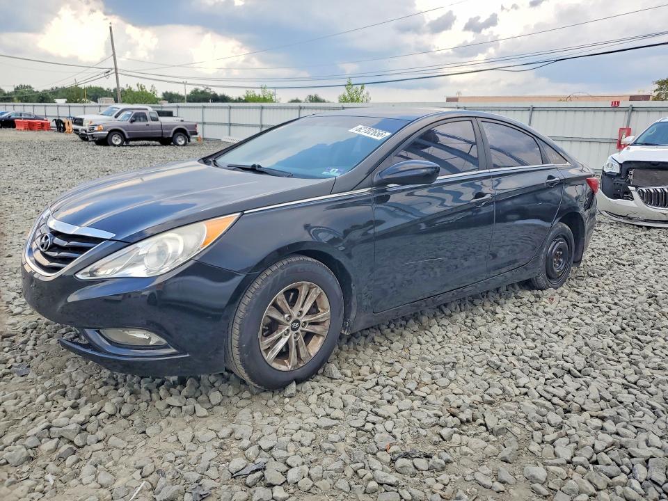 62702656 :رقم المزاد ، 5NPEB4AC3DH789933 vin ، 2013 Hyundai Sonata مزاد بيع