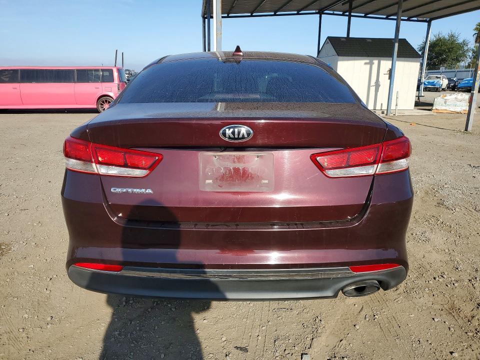 Aukcja sprzedaży 2017 Kia Optima, vin: 5XXGT4L3XHG141364, numer aukcji: 63020156