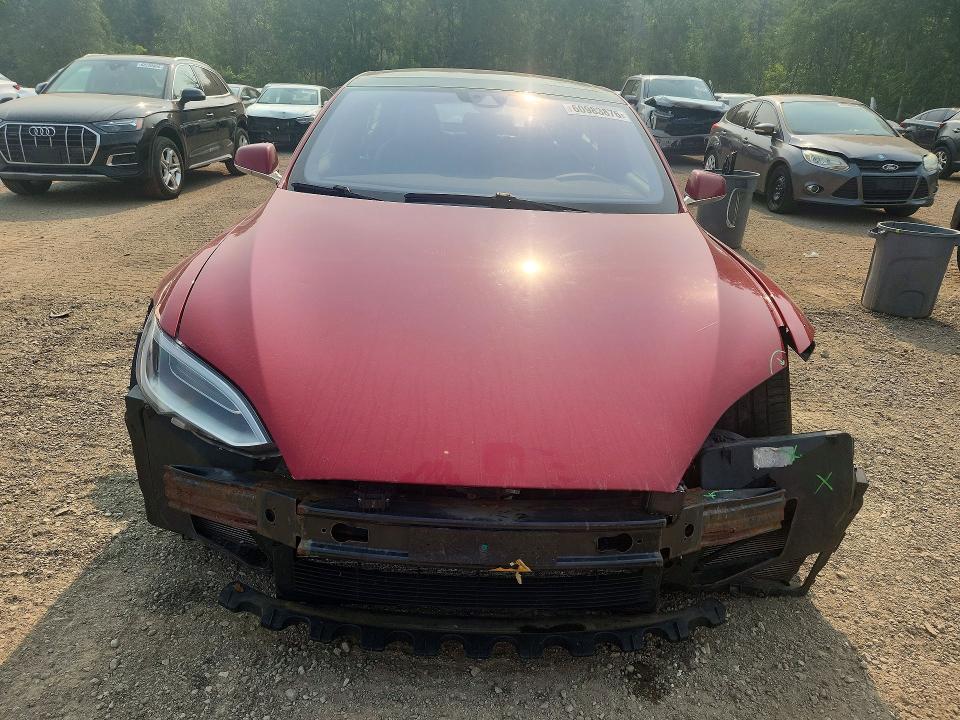 60983876 :رقم المزاد ، 5YJSA1E29GF152795 vin ، 2016 Tesla Model S مزاد بيع