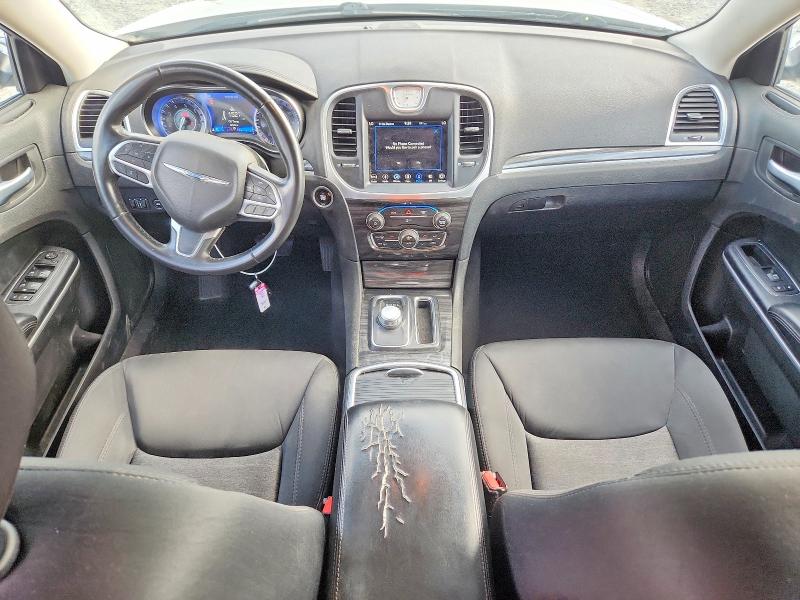 59581636 :رقم المزاد ، 2C3CCAAG4KH733189 vin ، 2019 Chrysler 300 مزاد بيع