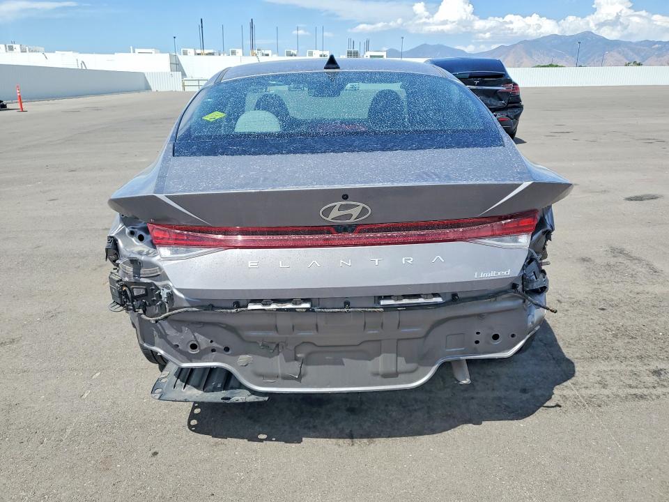 2024 Hyundai Elantra მანქანა იყიდება აუქციონზე, vin: KMHLP4DG2RU795724, აუქციონის ნომერი: 60427136
