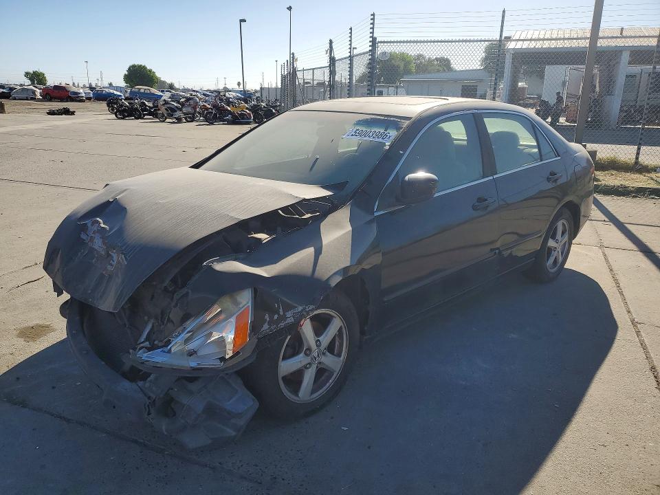 59003986 :رقم المزاد ، JHMCM56654C002405 vin ، 2004 Honda Accord مزاد بيع