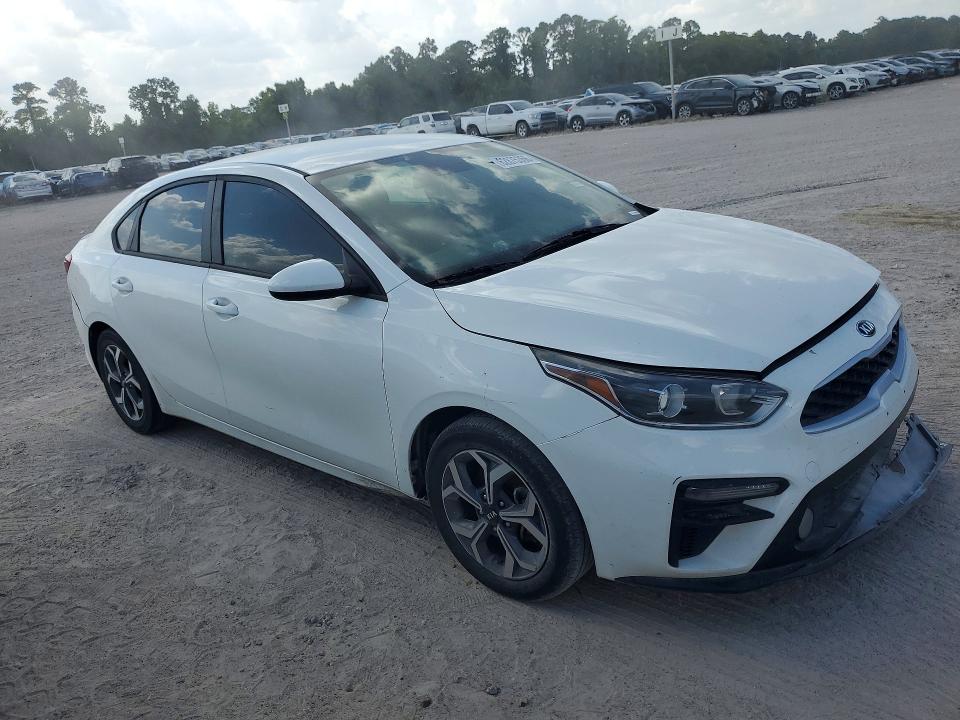 2021 Kia Forte მანქანა იყიდება აუქციონზე, vin: 3KPF24AD4ME288244, აუქციონის ნომერი: 62875366
