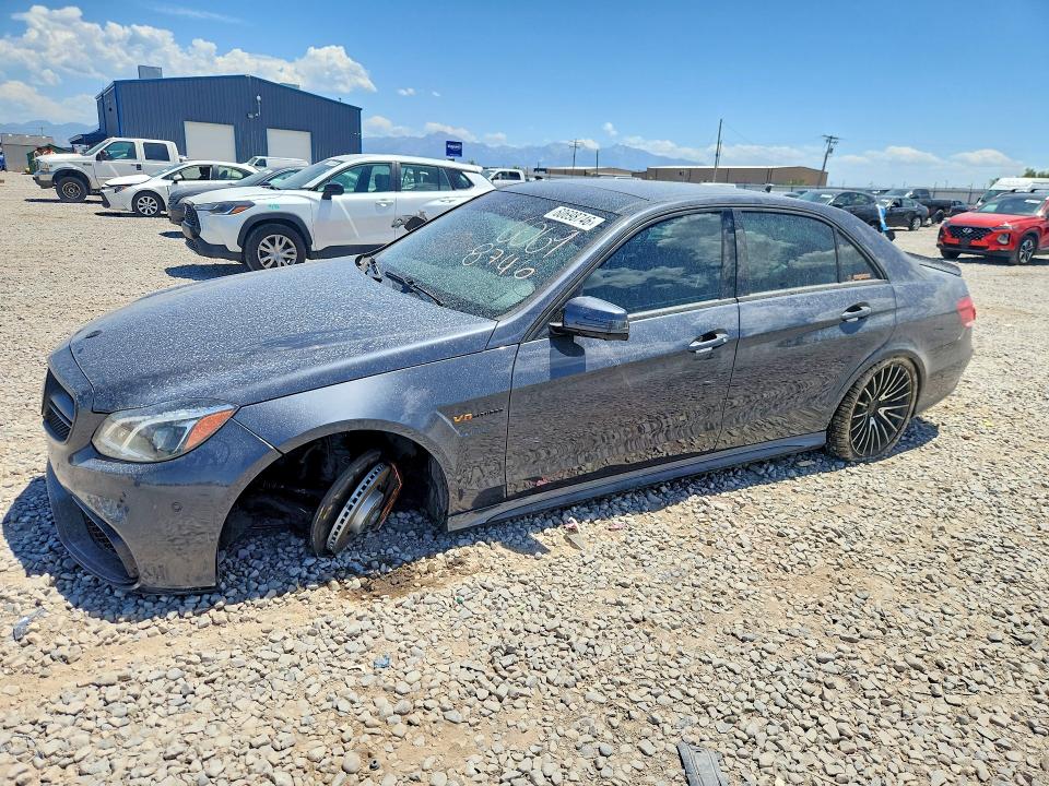 60698746 :رقم المزاد ، WDDHF7GBXEA981317 vin ، 2014 Mercedes-benz E مزاد بيع