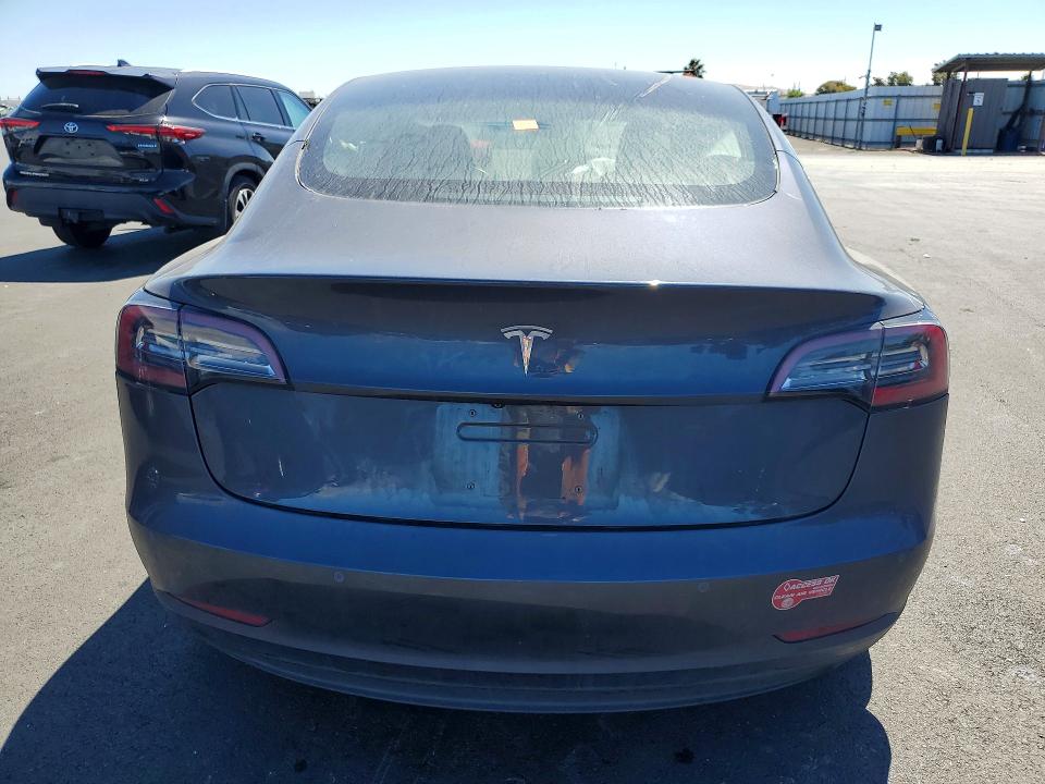 Продаж на аукціоні авто 2018 Tesla Model 3, vin: 5YJ3E1EA5JF102032, номер лоту: 59639766
