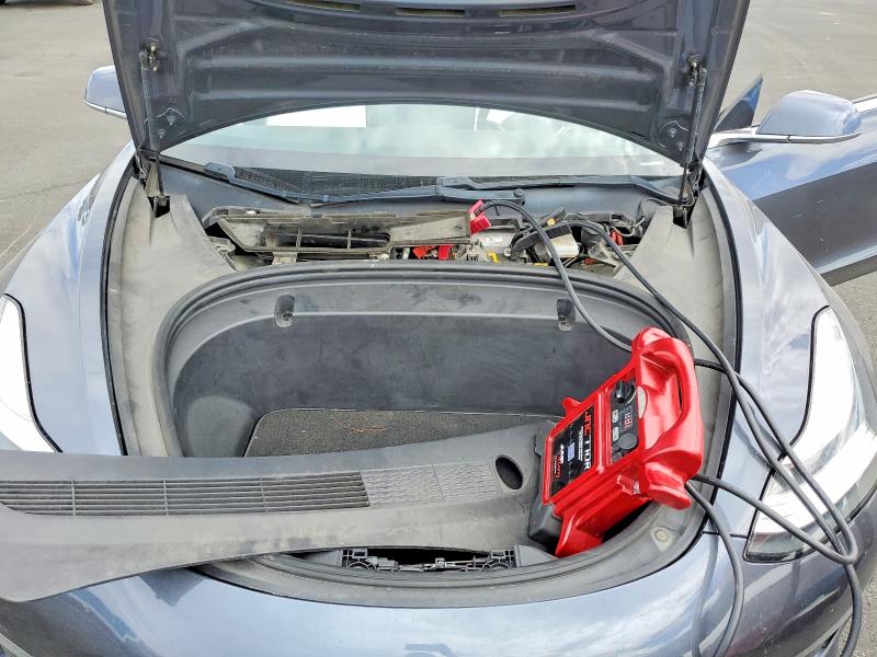 61539206 :رقم المزاد ، 5YJ3E1EC2LF714659 vin ، 2020 Tesla Model 3 مزاد بيع