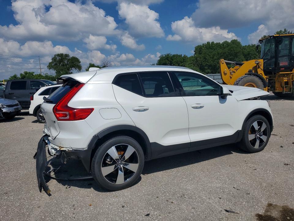 Продаж на аукціоні авто 2021 Volvo Xc40, vin: YV4162UK6M2476321, номер лоту: 59258086