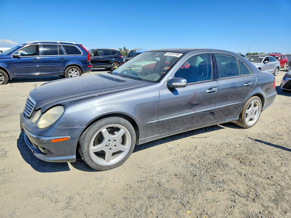 61048196 :رقم المزاد ، WDBUF70J56A832596 vin ، 2006 Mercedes-benz E مزاد بيع