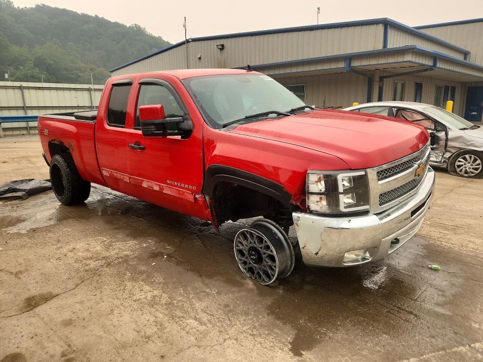 Auction sale of the 2013 Chevrolet Silverado, vin: 1GCRKSE75DZ384118, lot number: 60449346