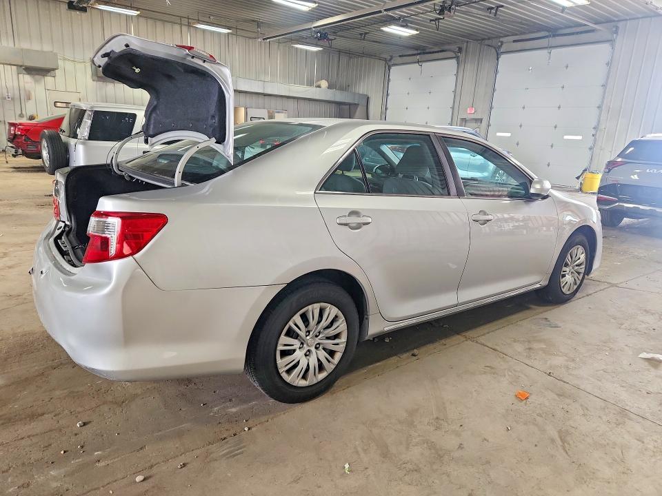 Продажа на аукционе авто 2014 Toyota Camry, vin: 4T4BF1FK1ER439814, номер лота: 61382556
