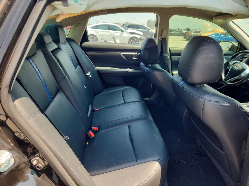 Продаж на аукціоні авто 2018 Nissan Altima, vin: 1N4AL3AP0JC173872, номер лоту: 62718966