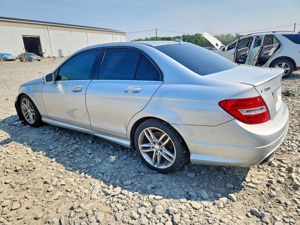 60936096 :رقم المزاد ، WDDGF8ABXEA957772 vin ، 2014 Mercedes-benz C مزاد بيع