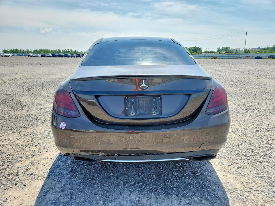 2015 Mercedes-benz C მანქანა იყიდება აუქციონზე, vin: 55SWF4KB2FU031984, აუქციონის ნომერი: 60055266