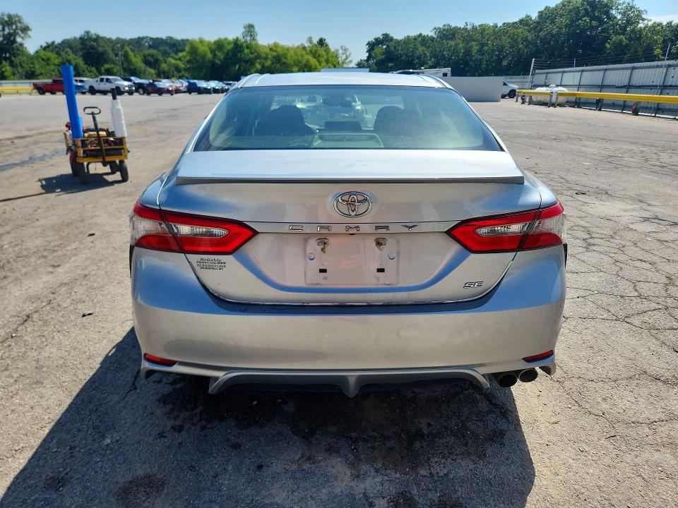 59097056 :رقم المزاد ، JTNB11HK3J3025276 vin ، 2018 Toyota Camry مزاد بيع