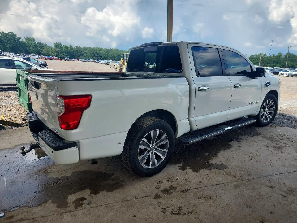 60797306 :رقم المزاد ، 1N6AA1E62HN537775 vin ، 2017 Nissan Titan مزاد بيع