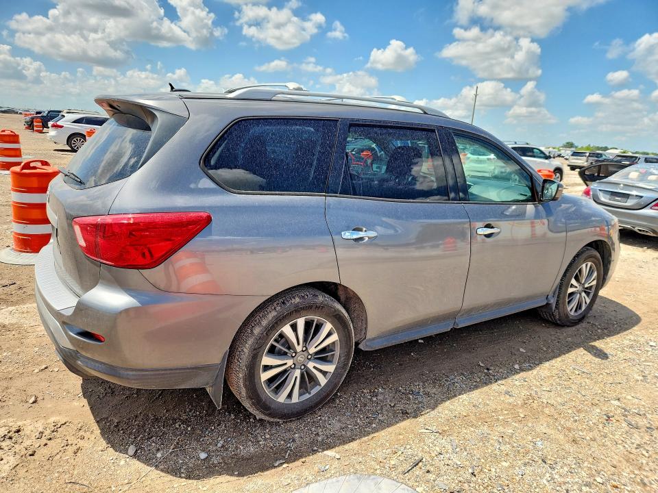 Продажа на аукционе авто 2017 Nissan Pathfinder, vin: 5N1DR2MN4HC672593, номер лота: 59845366