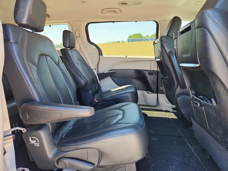63251976 :رقم المزاد ، 2C4RC1EG3HR510595 vin ، 2017 Chrysler Pacifica مزاد بيع