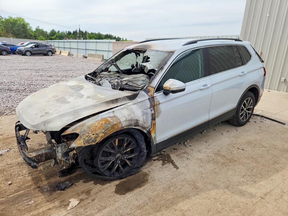 60523776 :رقم المزاد ، 3VV2B7AXXJM220110 vin ، 2018 Volkswagen Tiguan مزاد بيع