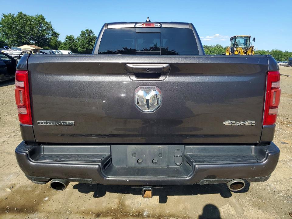 61779176 :رقم المزاد ، 1C6SRFMT9KN736924 vin ، 2019 Ram 1500 مزاد بيع